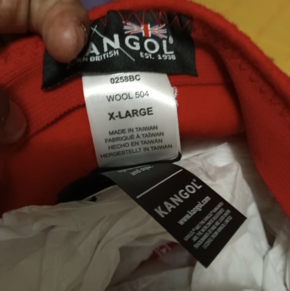 Men's Hat - Picture 3 of 3